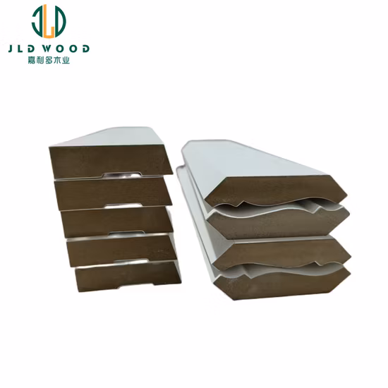 Moldura decorativa de madera imprimada de la base de la carcasa del ajuste de la jamba de la puerta